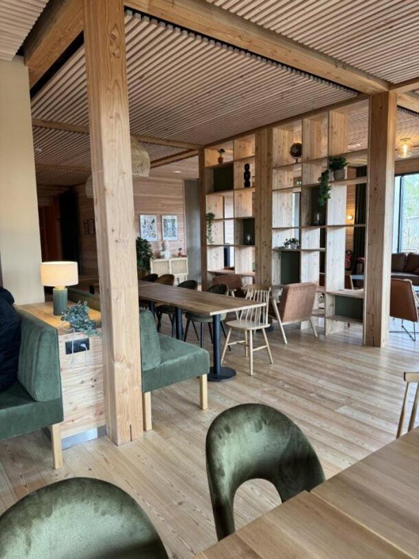 Hotel Le Bout Du Parc De Versailles Eksteriør billede